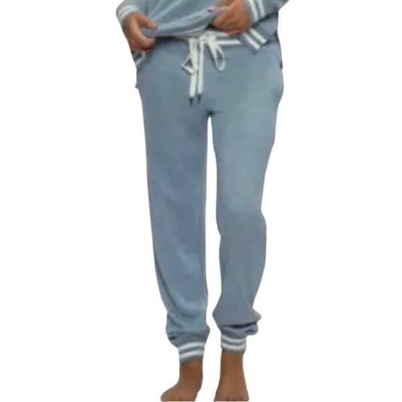 Felina Pants - Felina Light Blue Joggers with White Stripe Accents and Side Pockets size Large